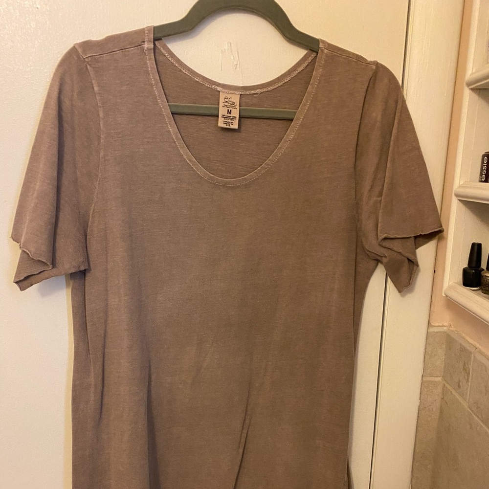 Earth Creations long organic T-shirt with pockets